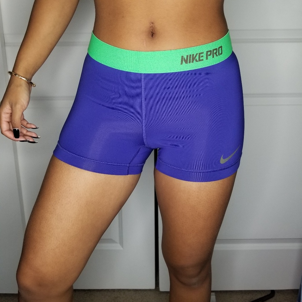 SOLD | Nike spandex